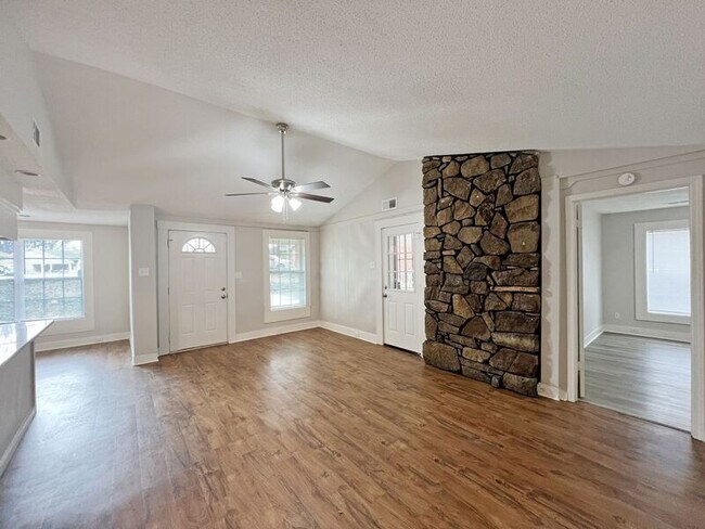 Foto del edificio - 6536 Wimble Rd