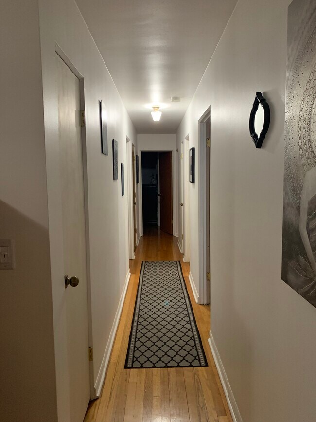 Foto del edificio - 6526 W Higgins Ave