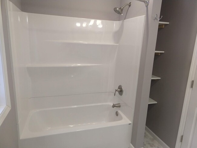 Building Photo - 308 3rd Ave