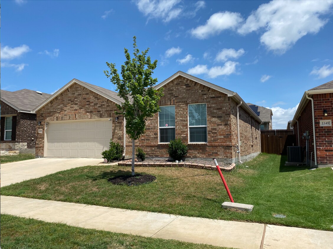 Primary Photo - 2345 Bernese Ln