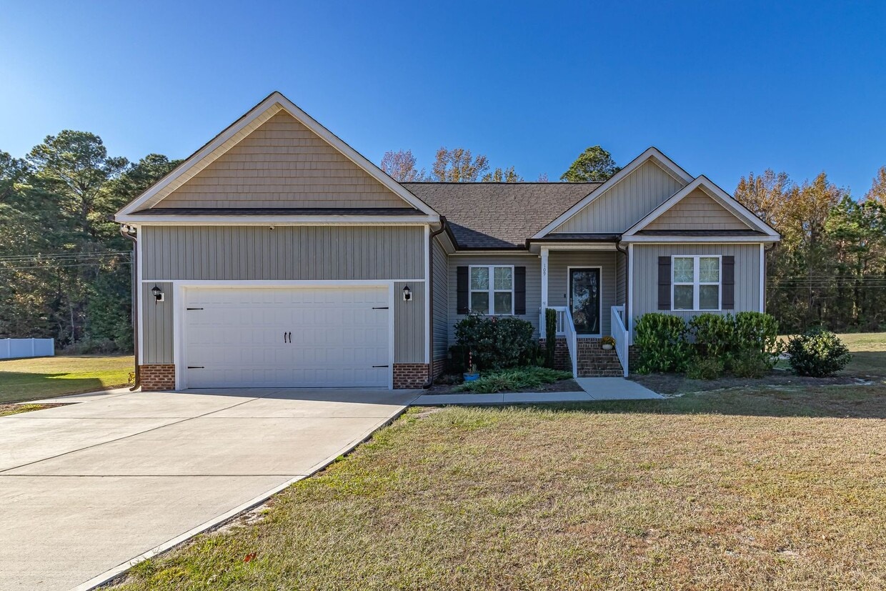 Primary Photo - Immaculate 3 BR | 2 BA Ranch Home in Goldsboro *Rosewood School District*