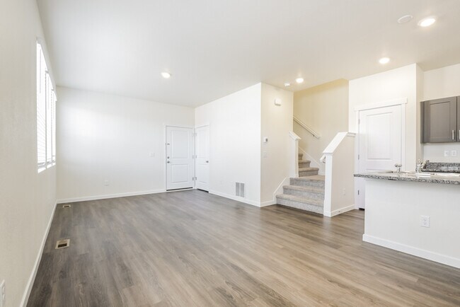 Foto del edificio - 13423 Oneida Ln