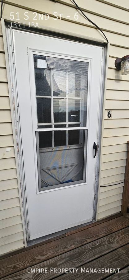 Foto del edificio - 2nd Floor - 1 Bedroom / 1 Bathroom in Coplay!