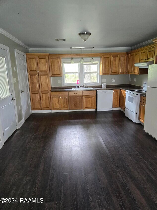 2820 Pine St, Abbeville, LA 70510 House Rental in Abbeville, LA