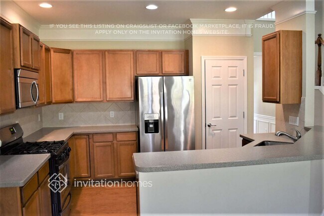 Foto del edificio - 634 Lorimore Pass