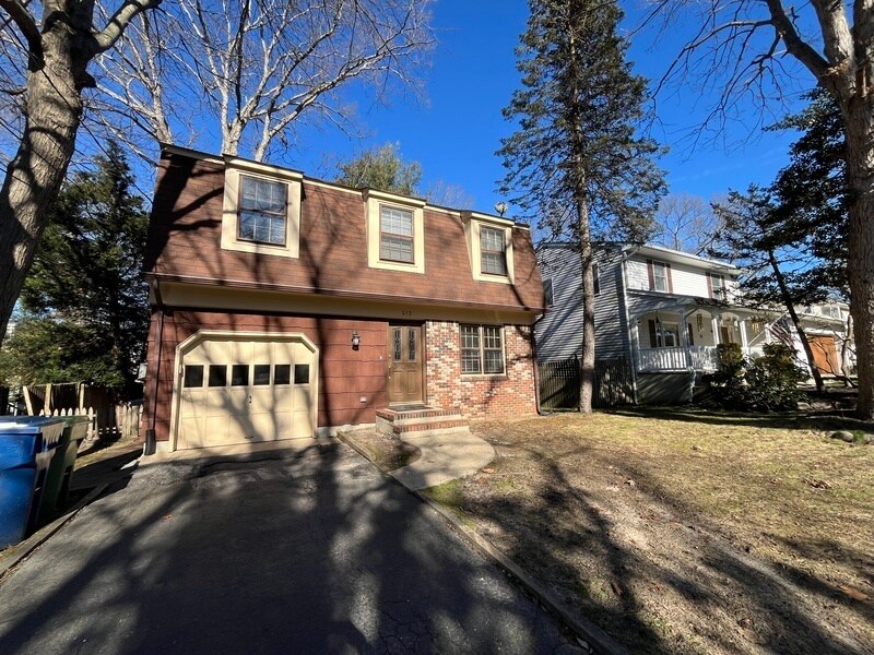 Primary Photo - 513 Glenmere Ave