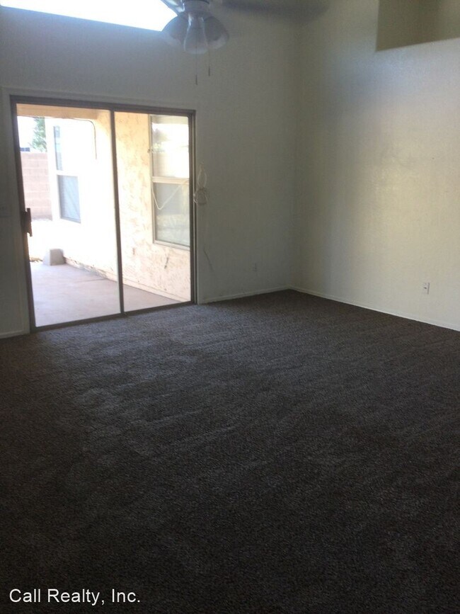 Foto del edificio - 3 br, 2 bath House - 1673 E Tremaine Avenue