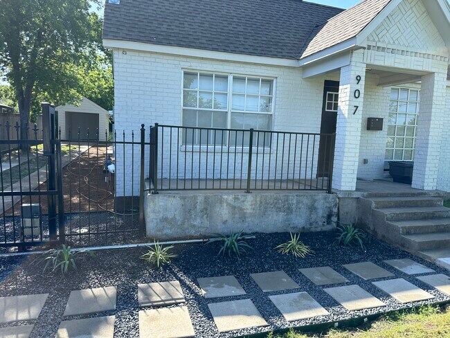 Foto del edificio - 907 S Ravinia Dr