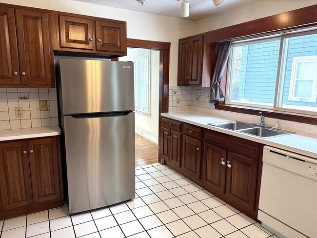 Building Photo - 234 Brook Rd