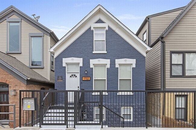 Building Photo - 3 br, 2.5 bath House - 1732 W Beach, Unit ...