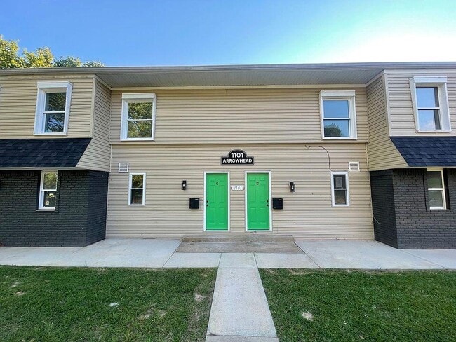 Photo - 1101 Arrowhead Dr Apartment