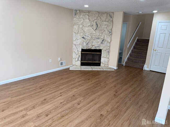 Foto del edificio - 1502 Edison Glen Terrace