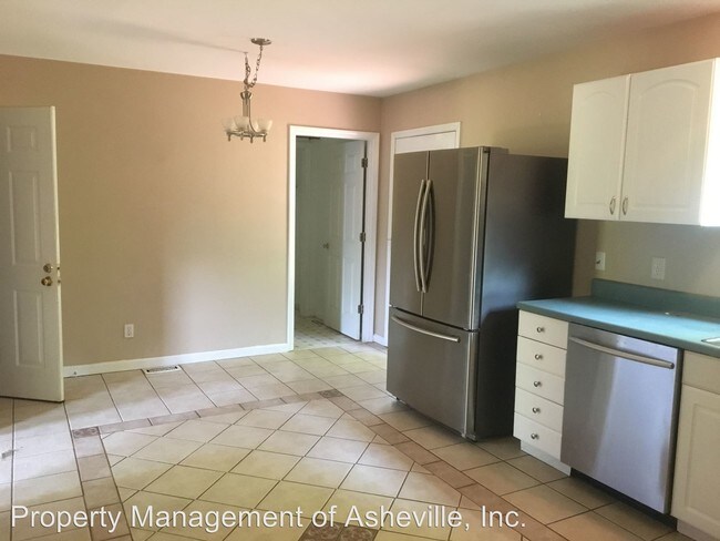 Foto del edificio - 3 br, 2.5 bath House - 9 Williamsburg Place