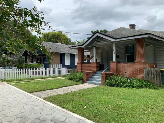 Walkable Riverside area, front view - 2243 Gilmore St
