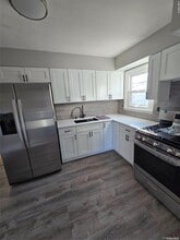 Building Photo - 70 E Valley Stream Blvd