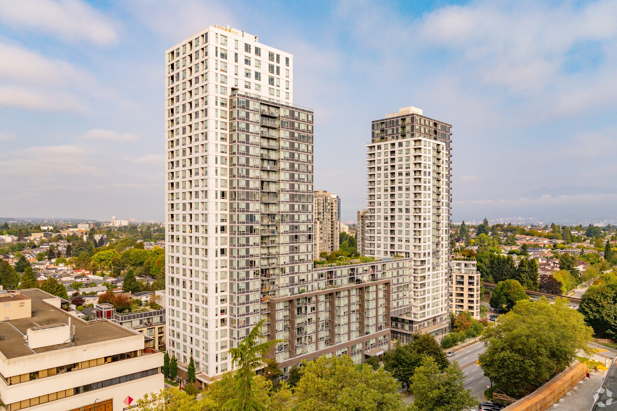 Wall Centre Central Park