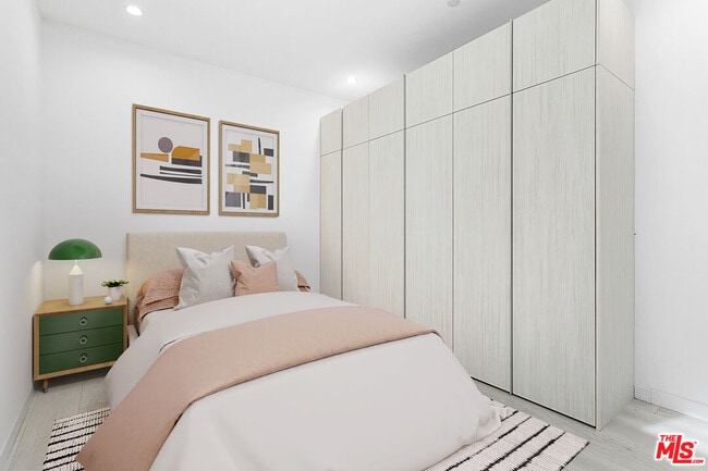 Foto del edificio - 1526 Armacost Ave