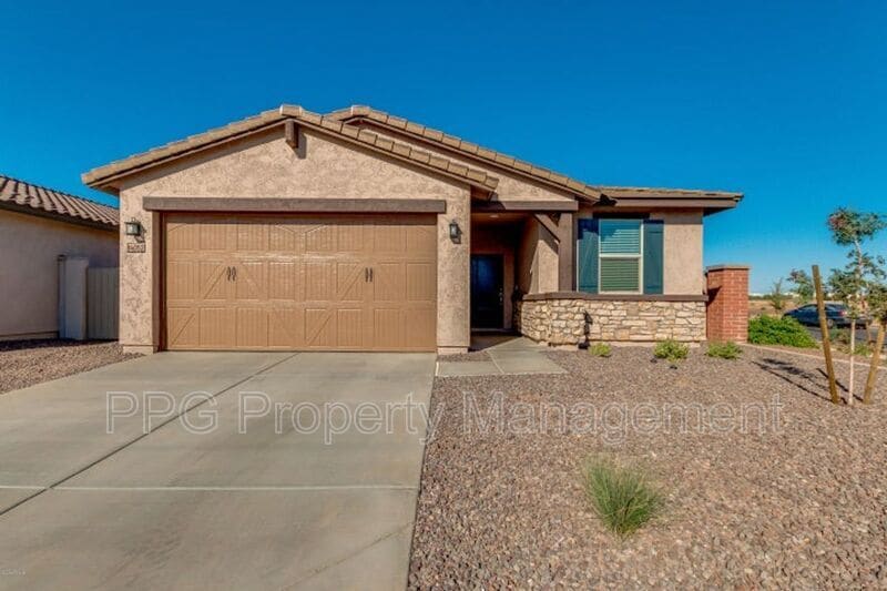Foto principal - 14052 W Valentine St