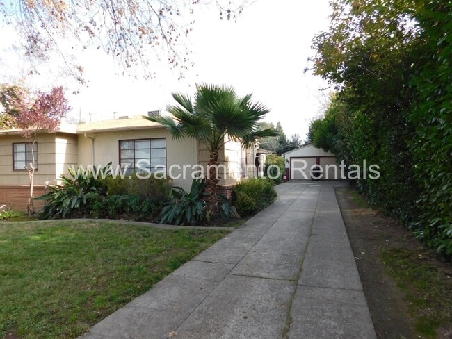 Foto del edificio - Charming East Sac 1bd/1ba Duplex with Garage