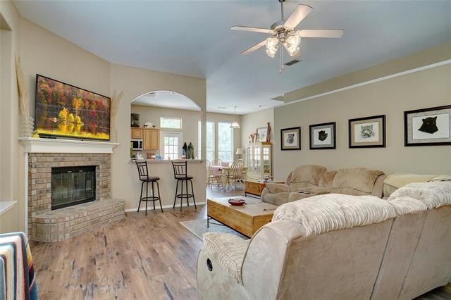 Foto del edificio - 800 Chrissy Creek Ln