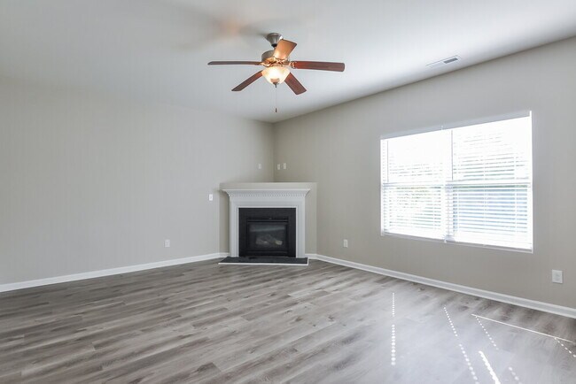 Foto del edificio - 3728 Amistad Ln