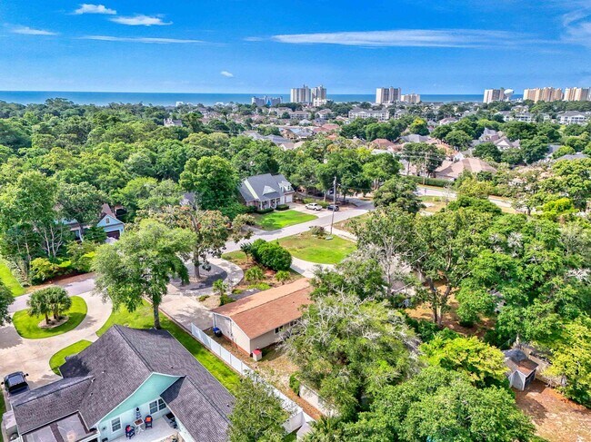 Foto del edificio - 807 Bellamy Rd