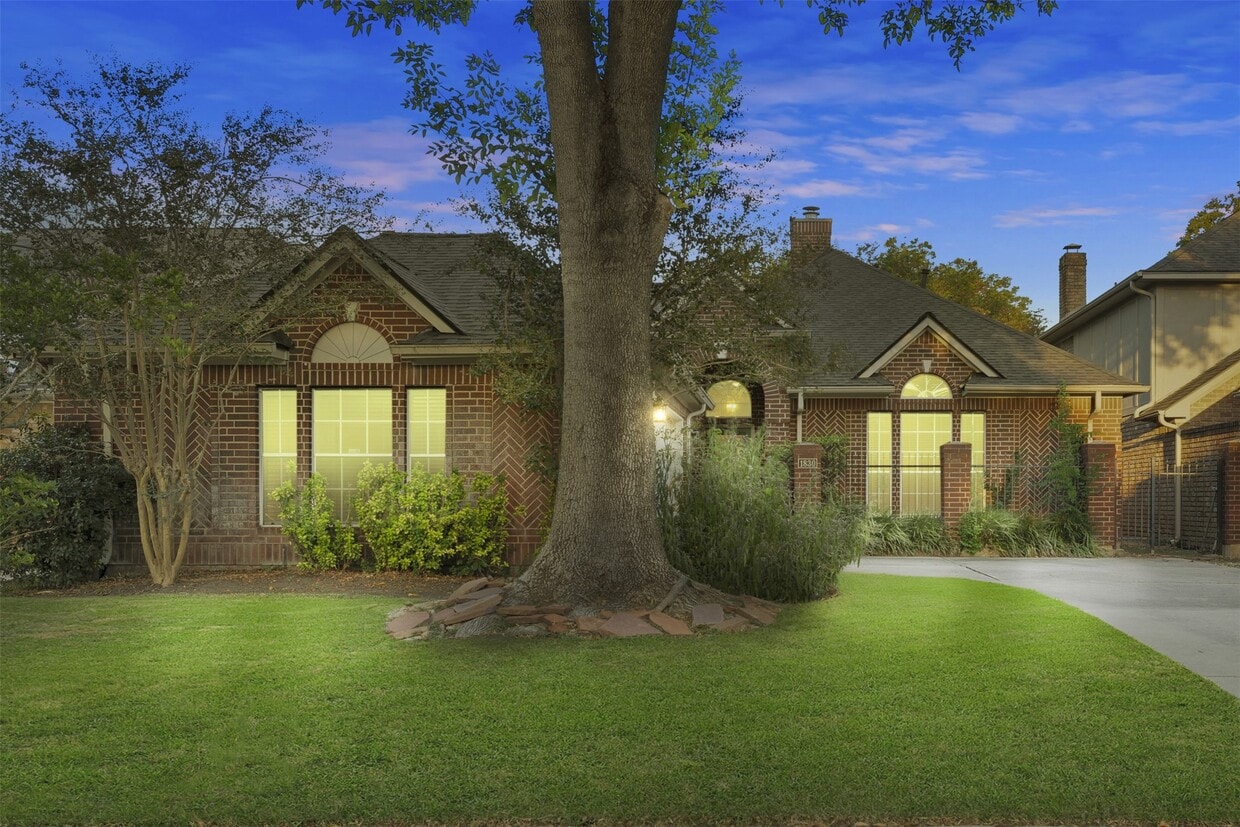 Primary Photo - 1830 Mayweather Ln