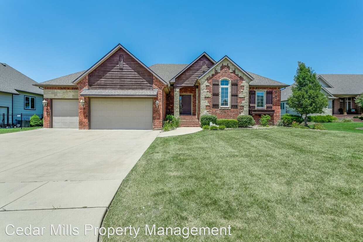 Primary Photo - 5 br, 3 bath House - 13604 E. Mainsgate