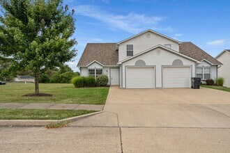 Building Photo - 3509-3511-3511 La Mesa Dr