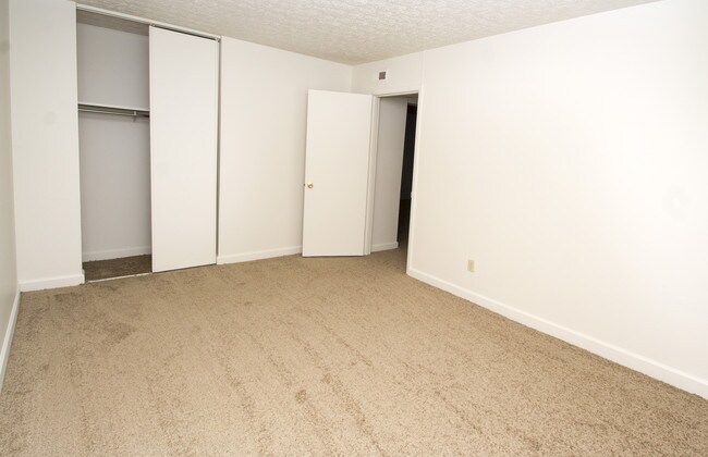Foto del edificio - 1736 E Long St