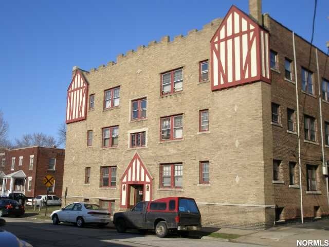 Building Photo - 1385 Cranford Ave