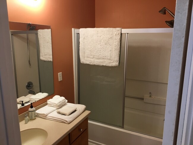 Building Photo - 1929 Leander Dr