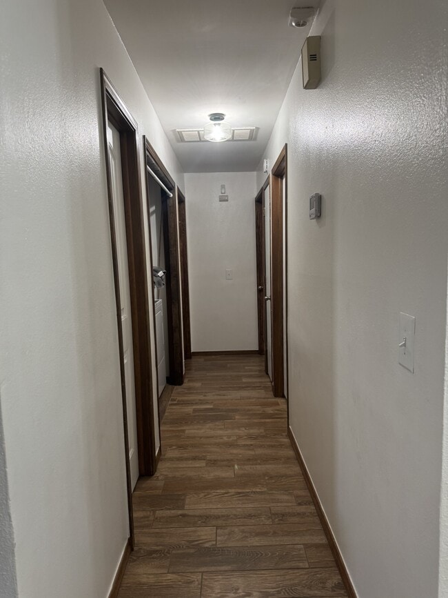 Building Photo - 1209 N Ironwood Pl