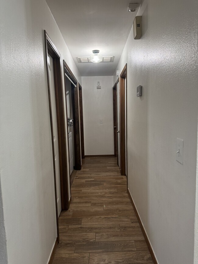 Foto del edificio - 1209 N Ironwood Pl