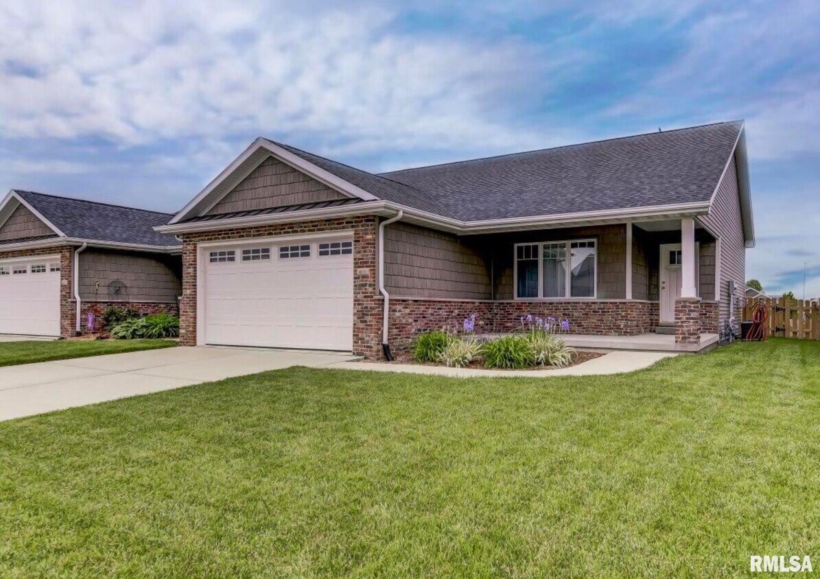 Primary Photo - 4631 Thompson Rd
