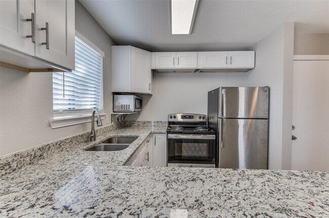Foto del edificio - 1608 Pecan Chase Cir