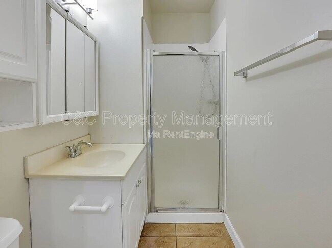 Foto del edificio - 803 Laurel St