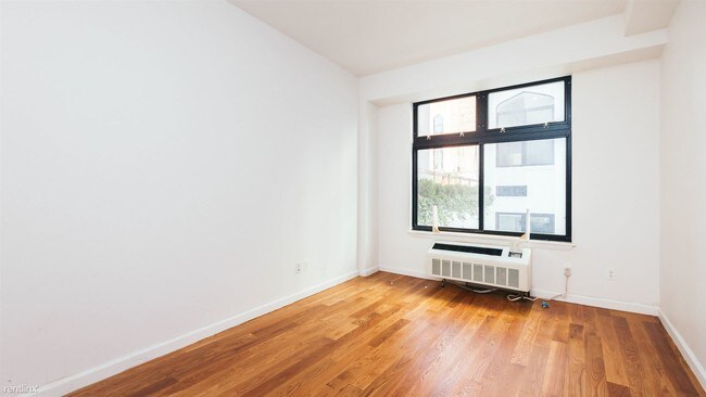 Building Photo - 616 Bushwick Ave