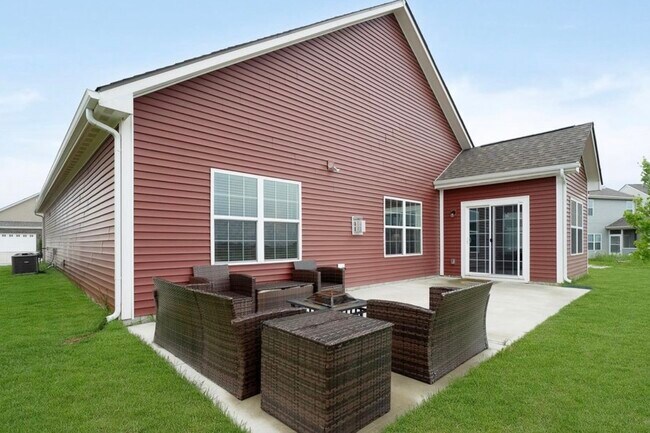 Foto del edificio - 5304 Maywood Dr