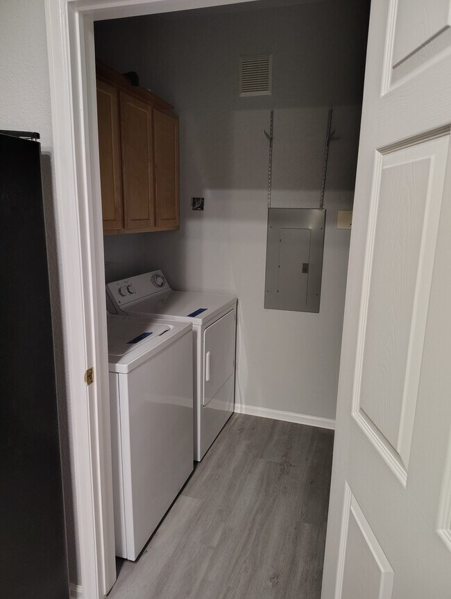 Foto del edificio - 15700 E Jamison Dr