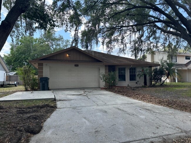 Building Photo - 5818 Bambi Dr