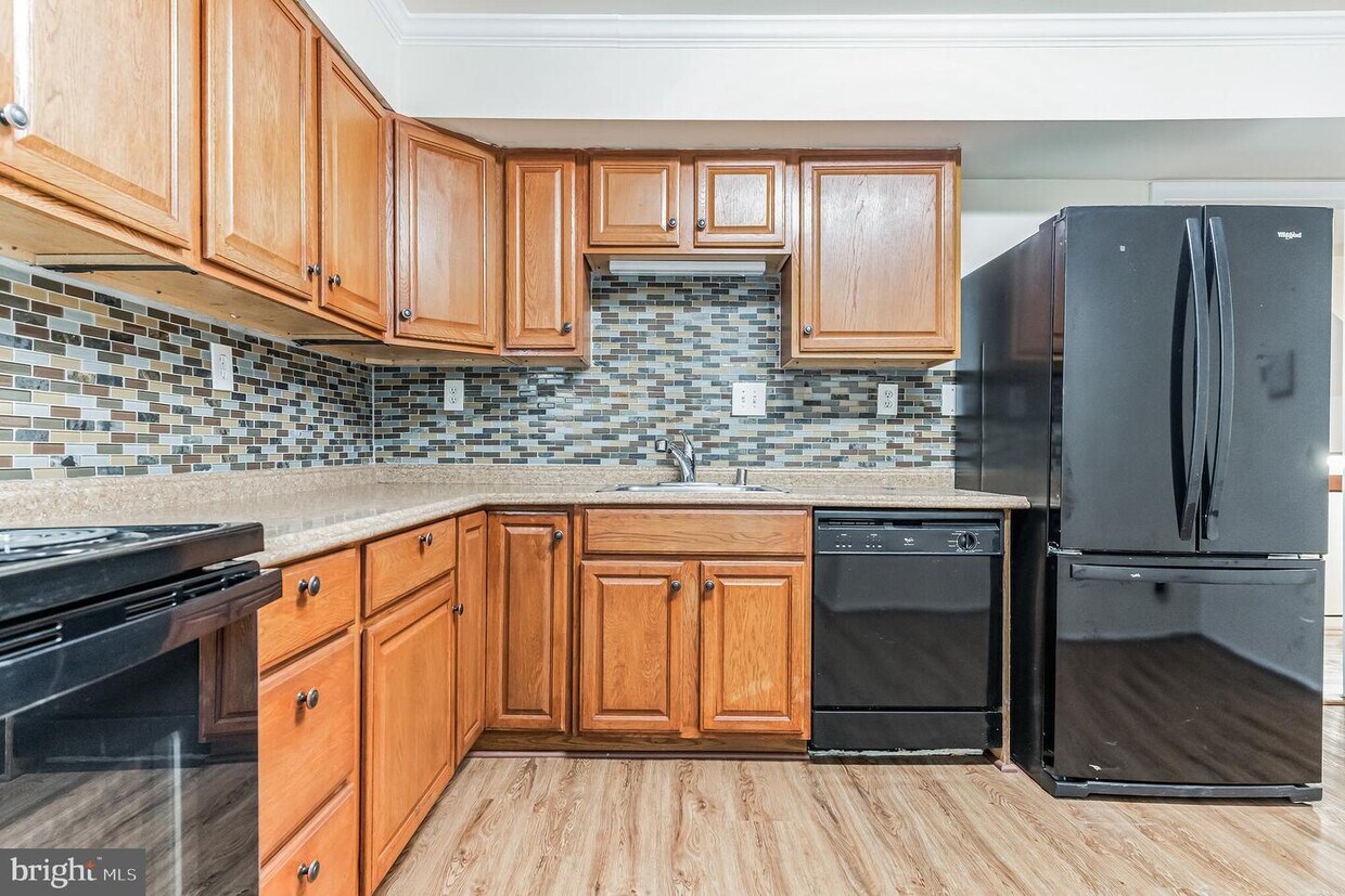 Foto principal - 6002 Forrest Hollow Ln
