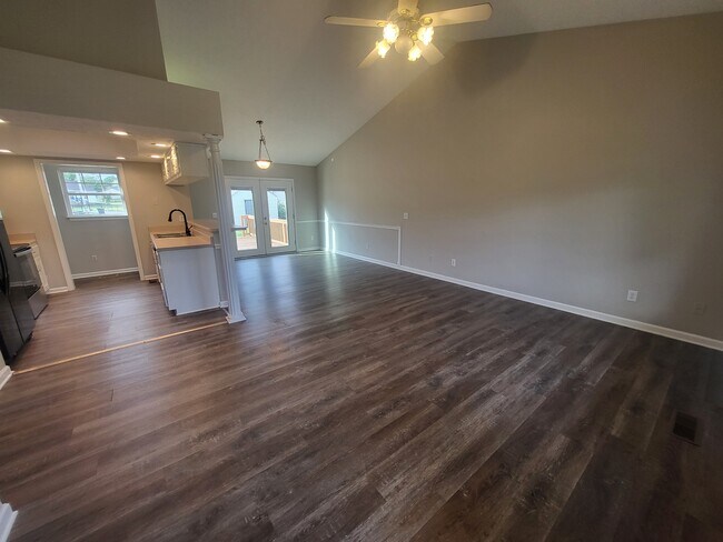 Foto del edificio - 110 Kenwood Dr