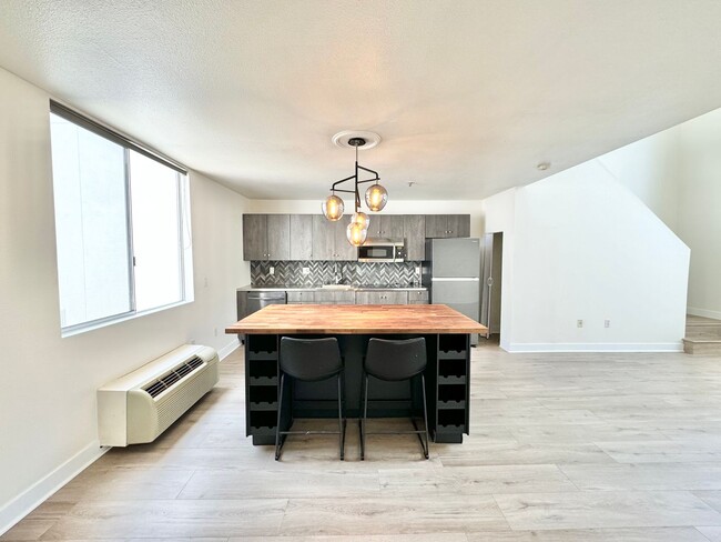 Building Photo - Beautiful 1Bd/1Ba available in Little Italy!