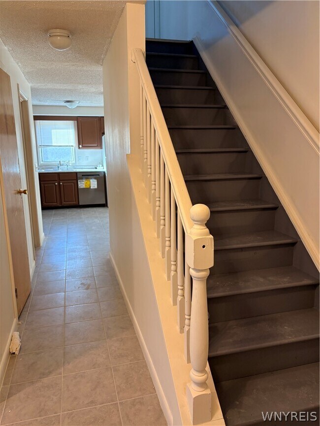 Foto del edificio - 141 Draden Ln