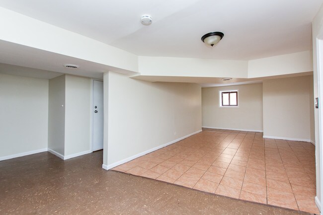 Foto del edificio - 4212 N Pulaski Rd