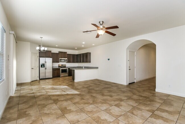 Foto del edificio - 5535 E June St