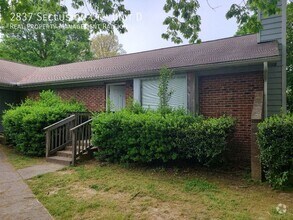 Building Photo - 2837 Seclusion Ct
