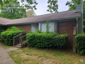 Building Photo - 2837 Seclusion Ct