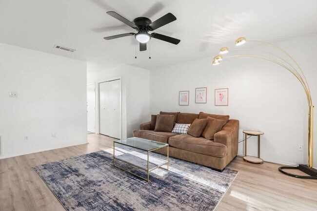 Building Photo - 3313 Chisholm Trail